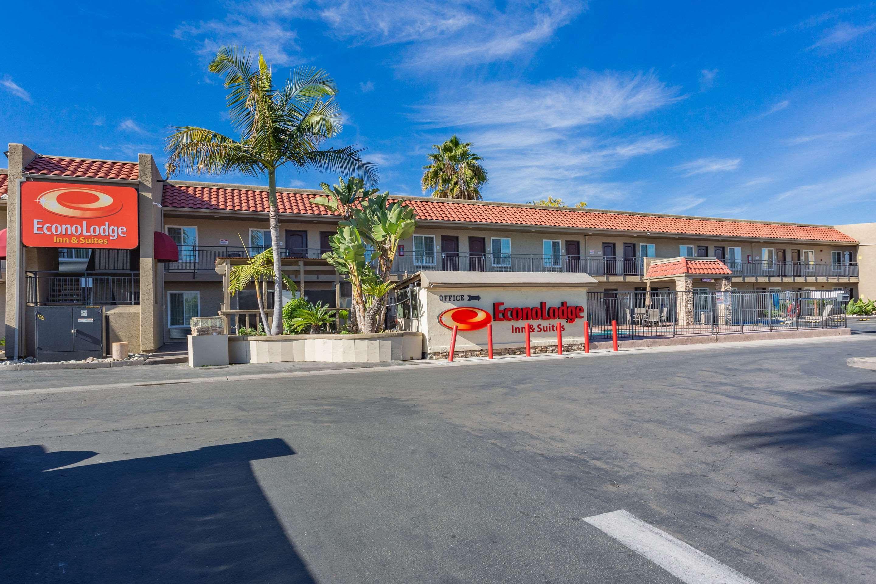 Econo Lodge Inn & Suites Escondido Downtown Exteriér fotografie