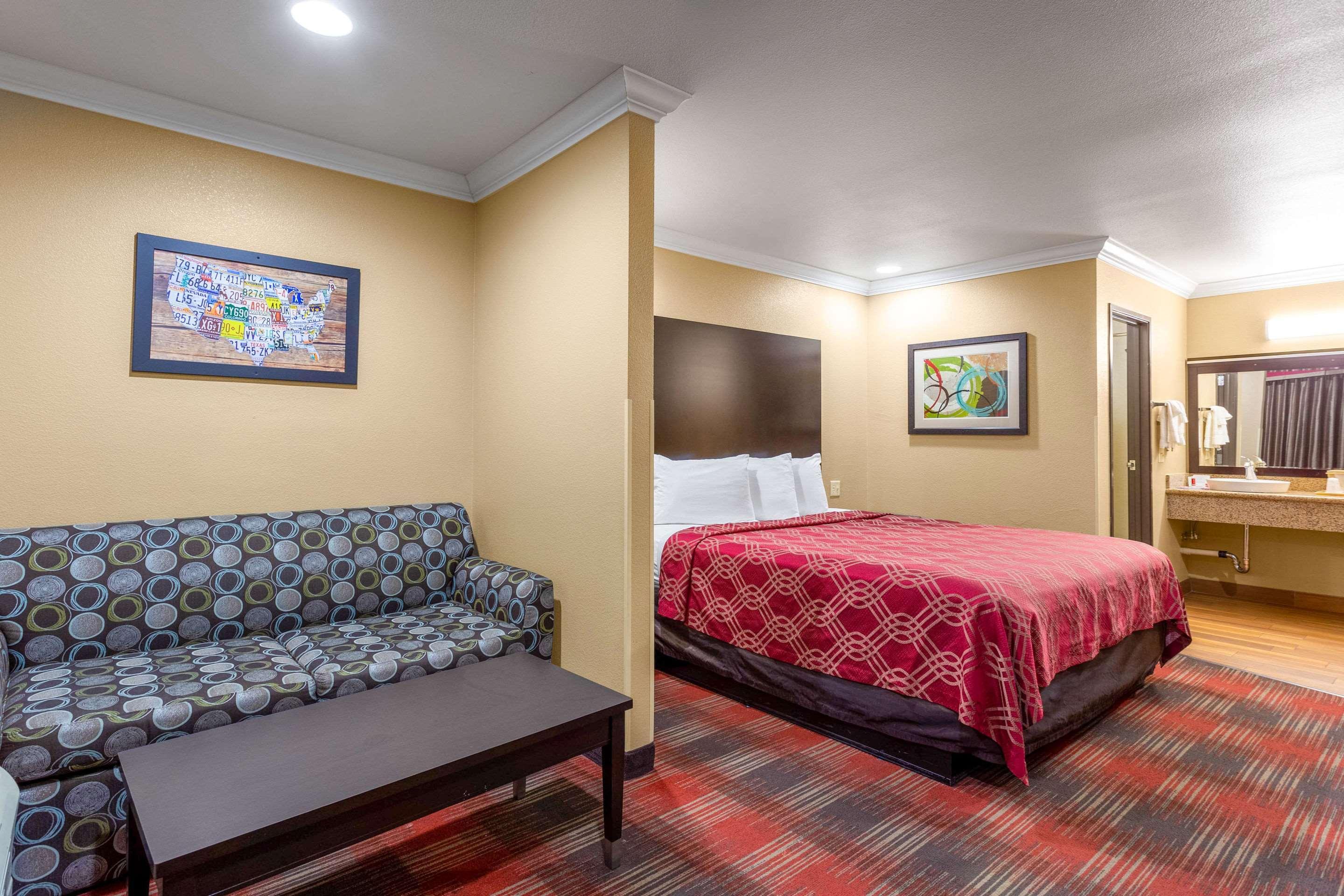 Econo Lodge Inn & Suites Escondido Downtown Exteriér fotografie