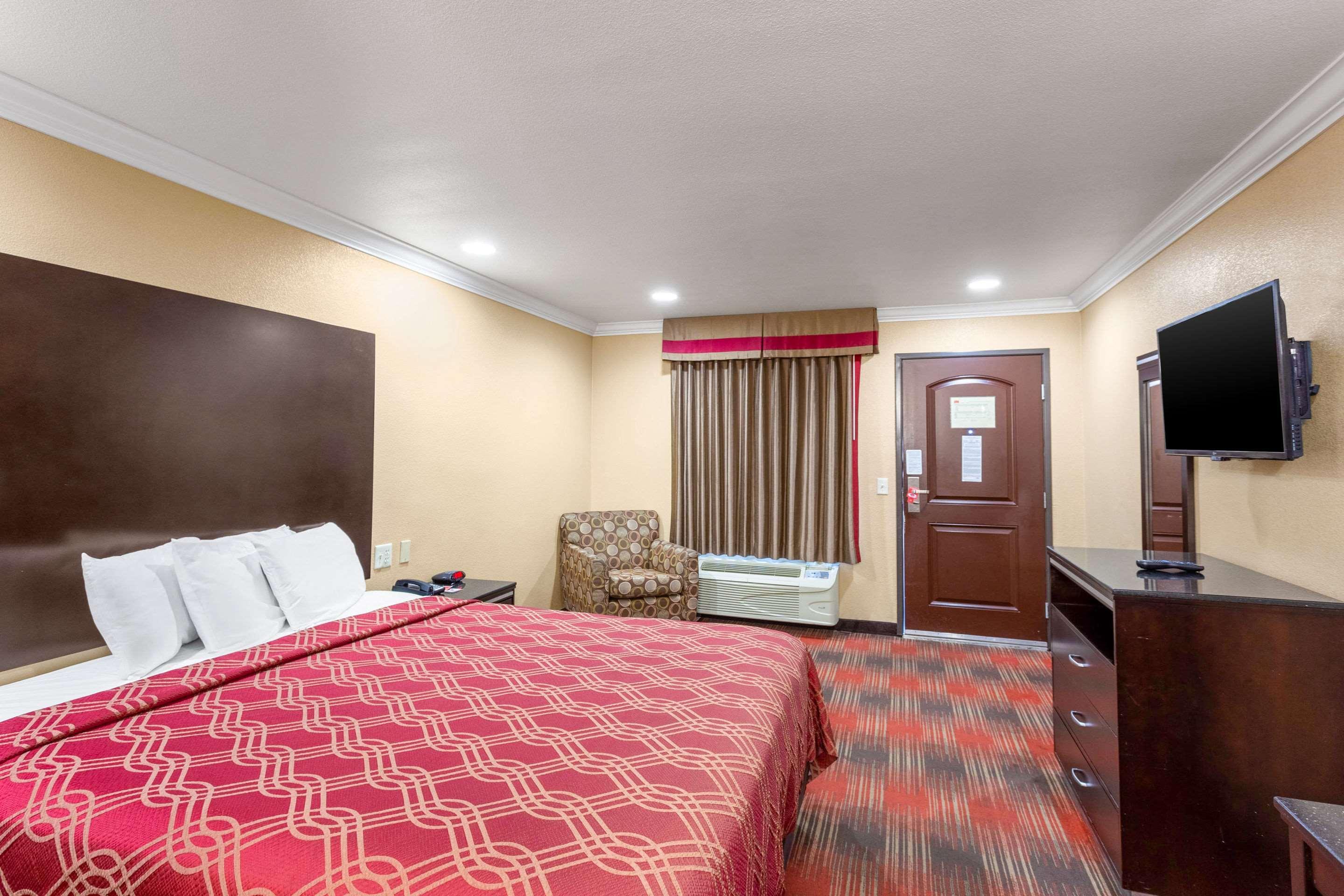 Econo Lodge Inn & Suites Escondido Downtown Exteriér fotografie