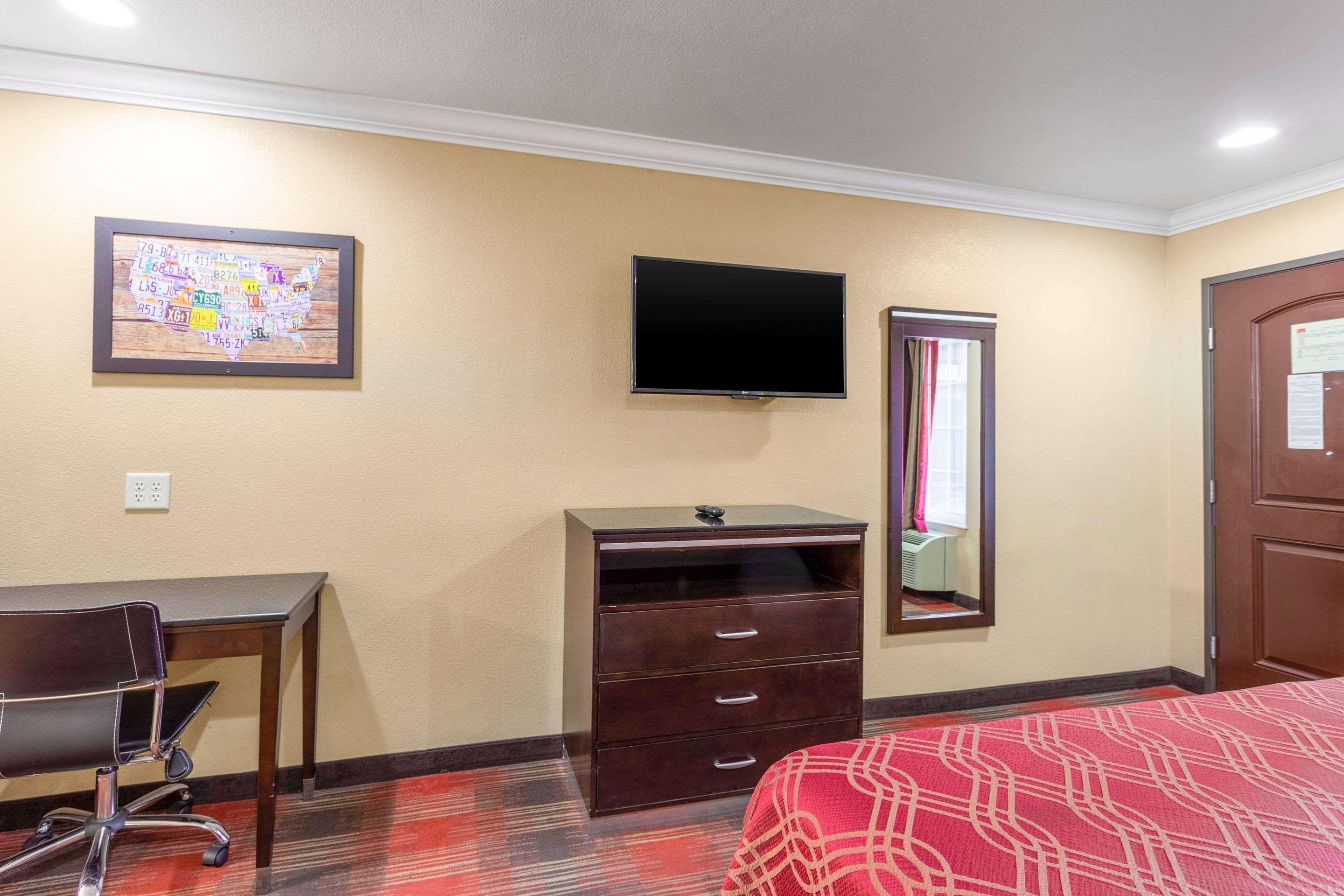 Econo Lodge Inn & Suites Escondido Downtown Exteriér fotografie