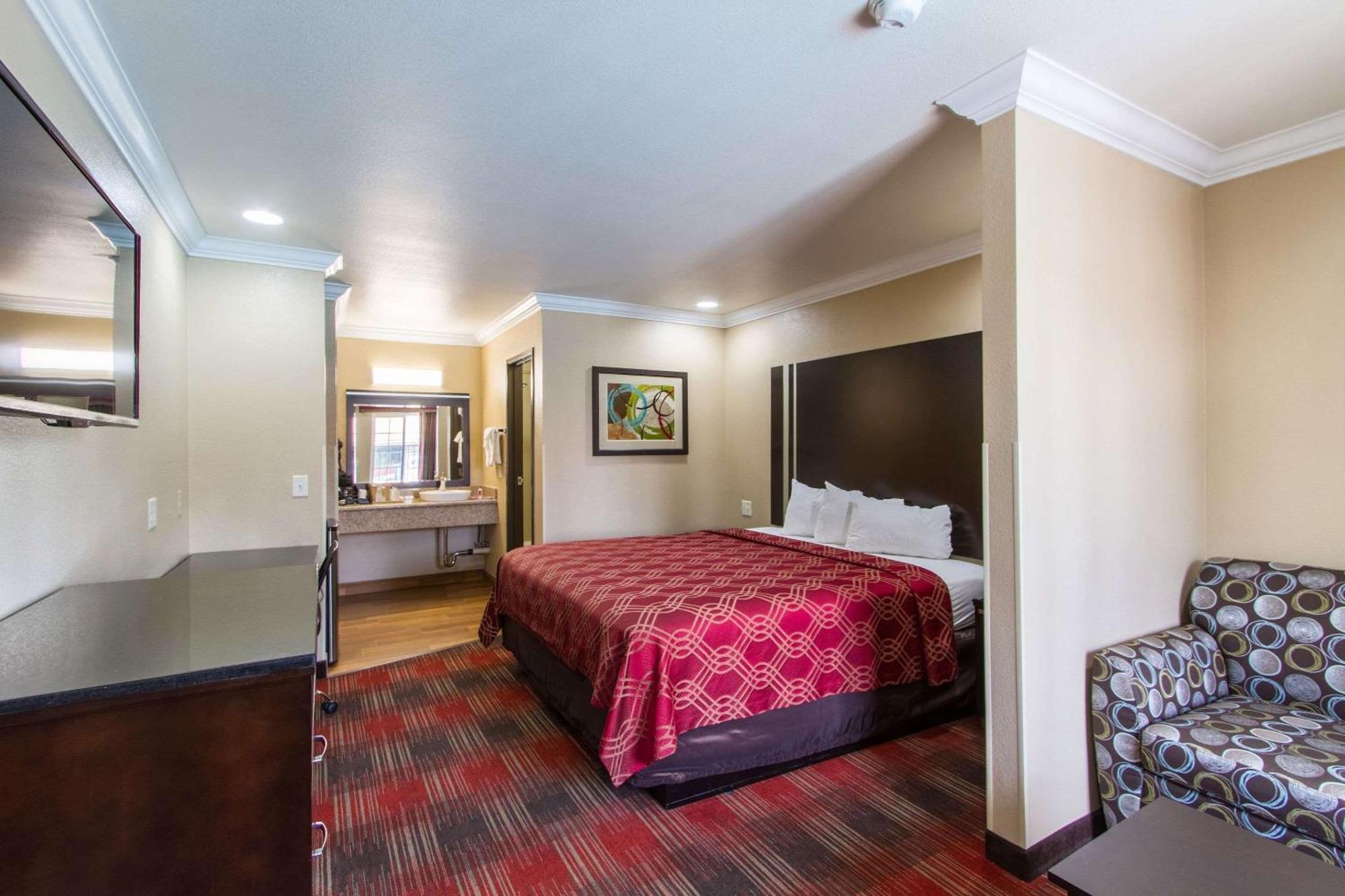Econo Lodge Inn & Suites Escondido Downtown Exteriér fotografie