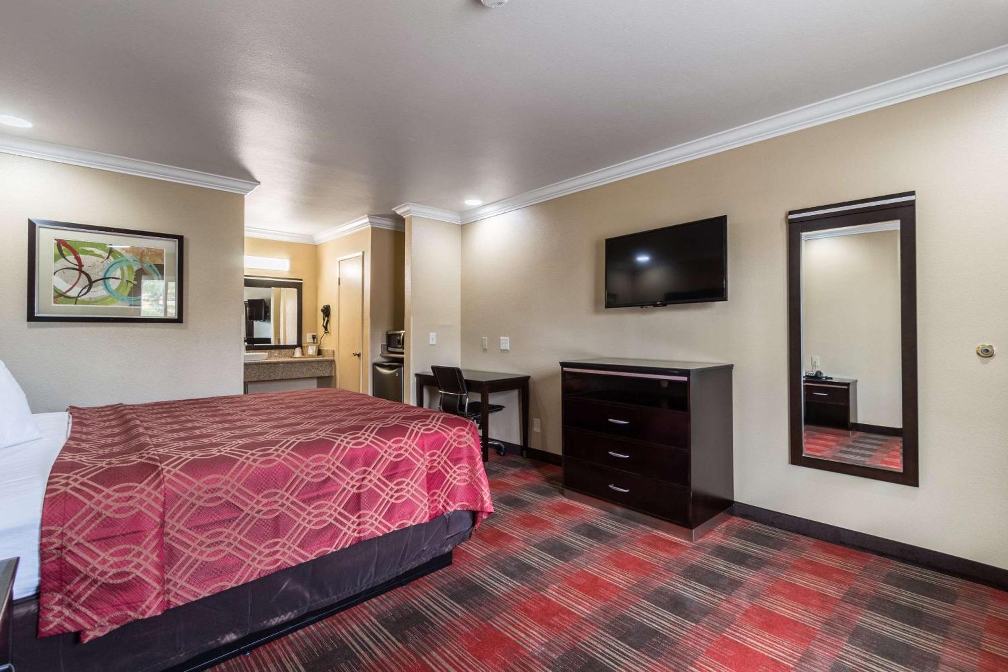 Econo Lodge Inn & Suites Escondido Downtown Exteriér fotografie